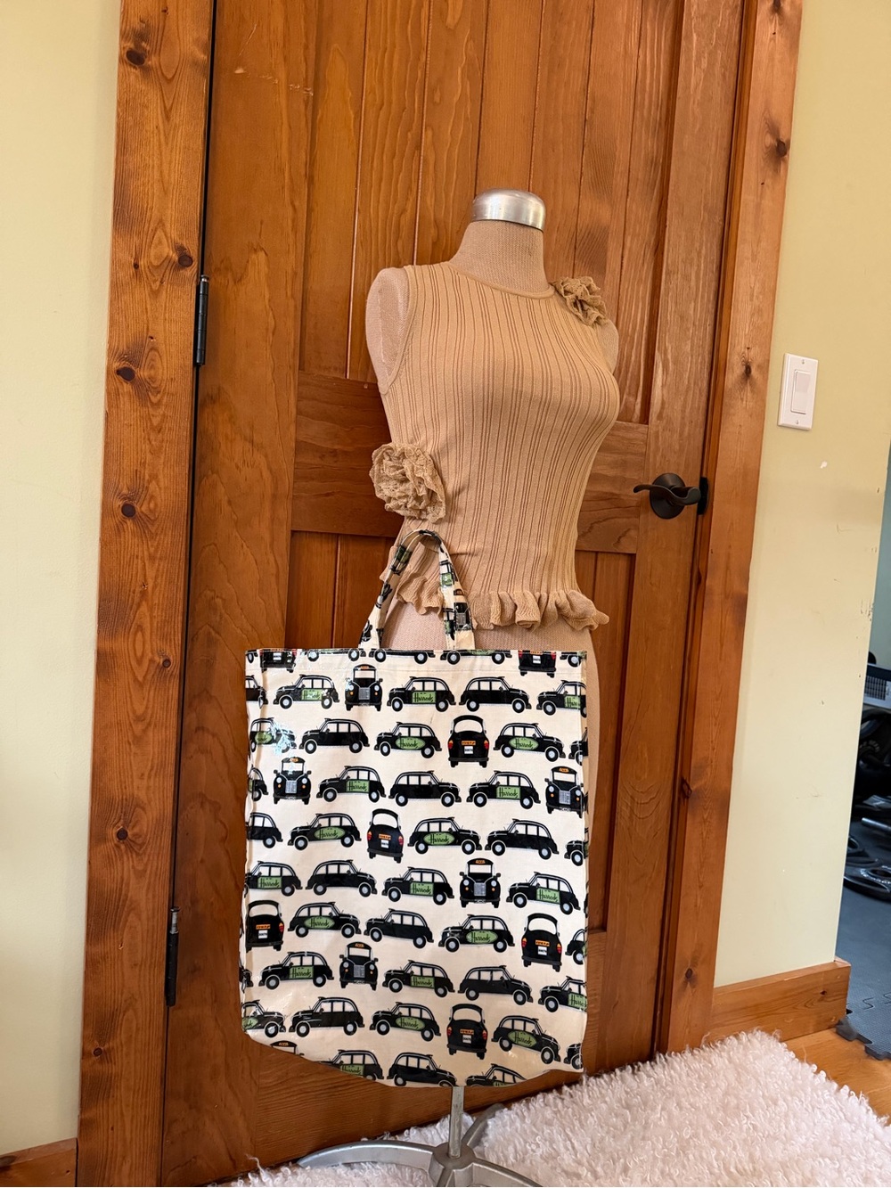 Vintage Harrods of London Canvas Tote Bag with Car Print - Cream Green Black.